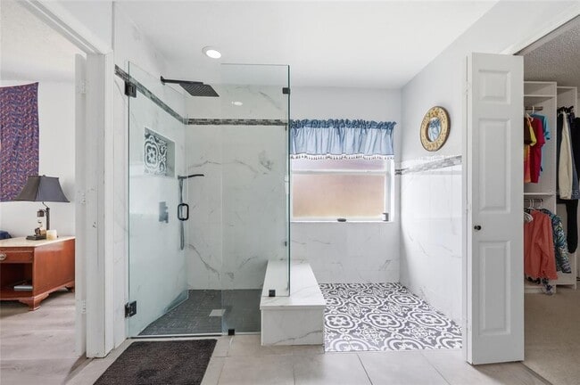 Building Photo - 13200 Mallard Cove Blvd
