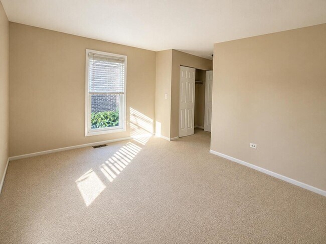 Building Photo - 1550 Jasper Dr