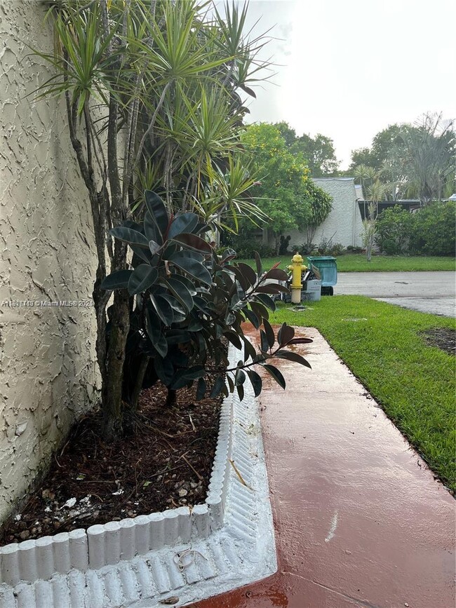 Building Photo - 6520 NW 98th Terrace