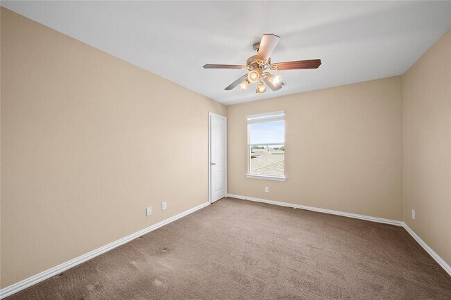 Building Photo - 6146 Sierra Springs Ln