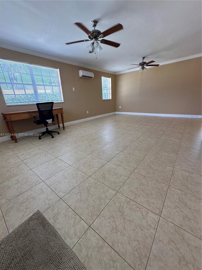 Building Photo - 3101 SW 67th Ave