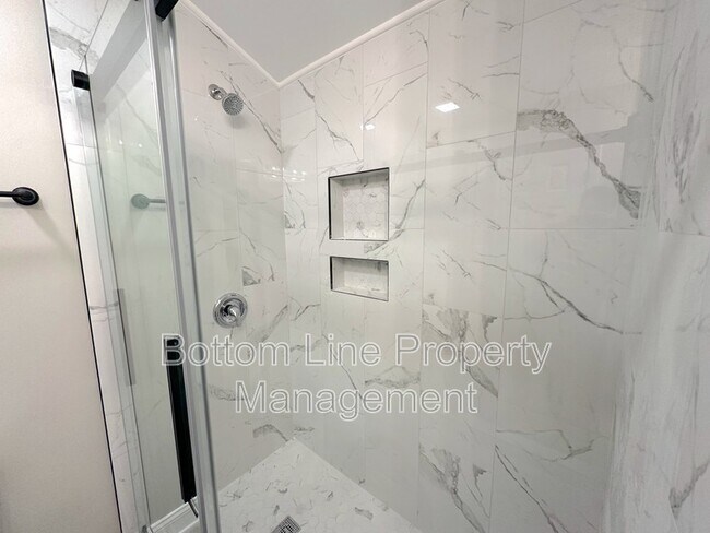 Building Photo - 51 Ashlyn Dr SE