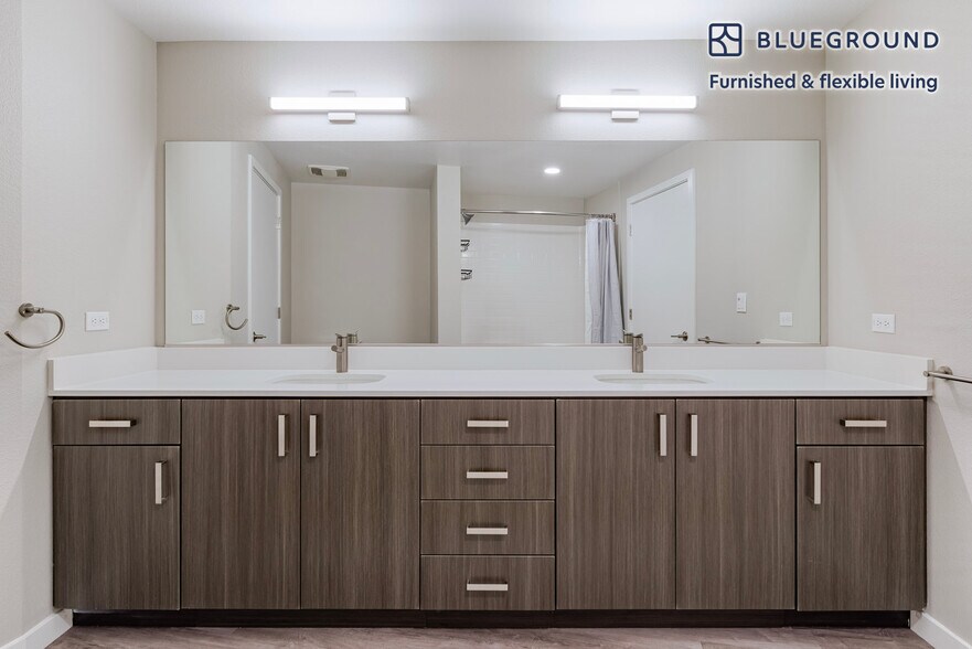 Building Photo - 312 Gates Dr