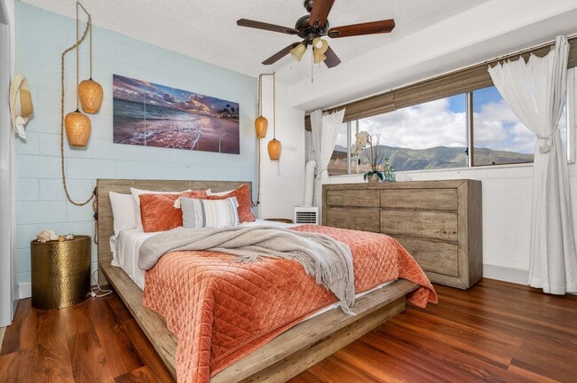 Building Photo - Beautiful Fully Furnished, 2 Bed, 1 1/2 Bath, Oceanview Condo with Pool