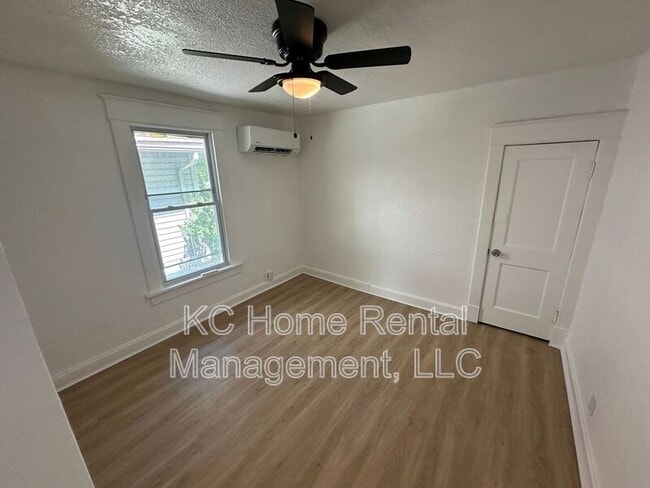 Building Photo - 2958 Lockridge Ave