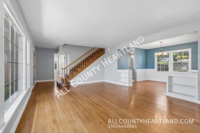 Building Photo - 2736 NW 27th St