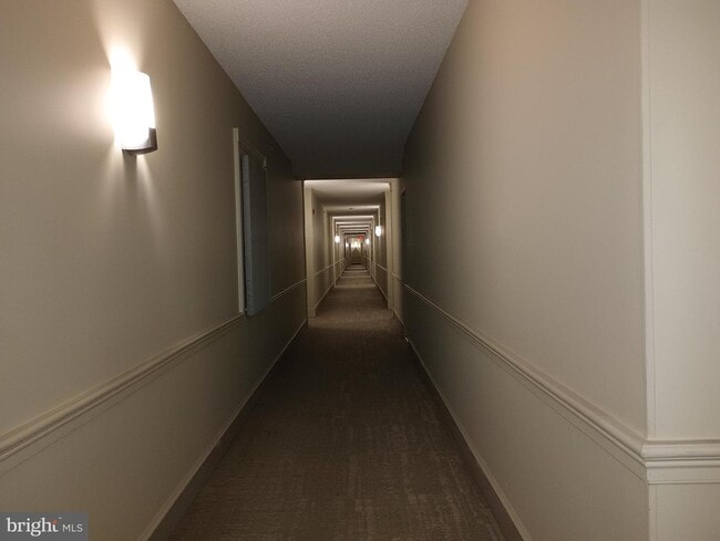 Building Photo - 11800 Sunset Hills Rd