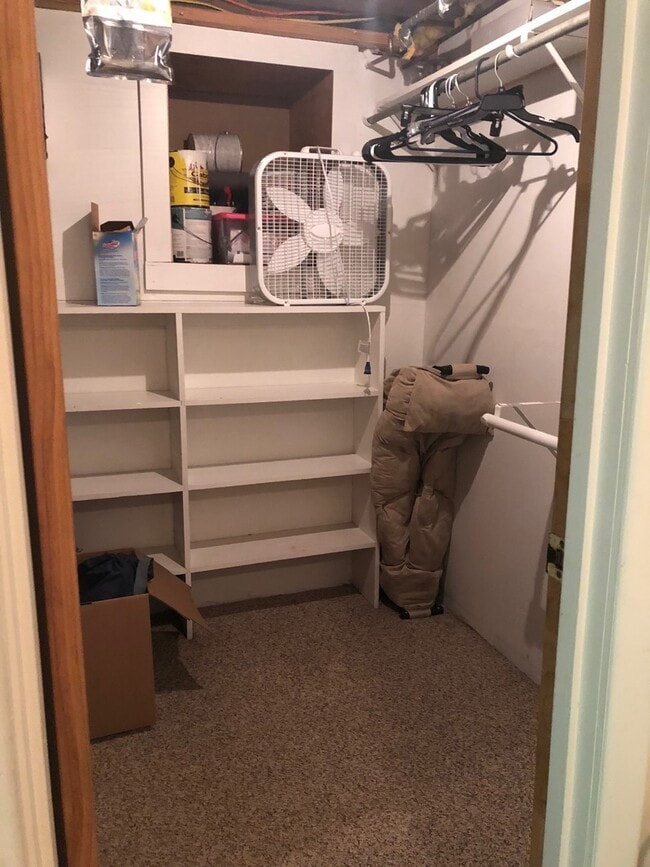 Building Photo - **Montreat Rentas** AVAILABLE January 1st, 2026-May 15th, 2026