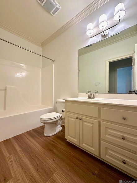 Building Photo - 10723 Hillbrook Ave