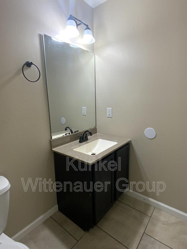 Building Photo - 108 Meadowcrest Dr