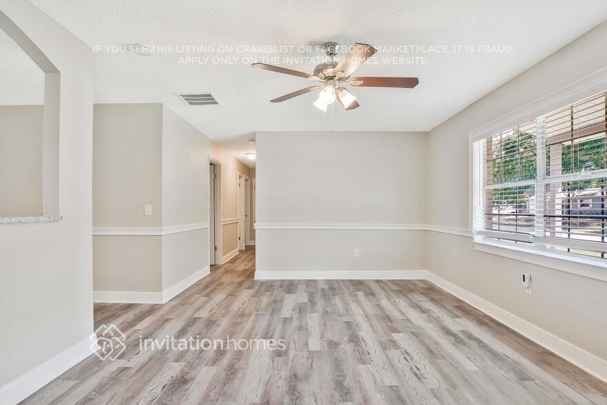 Building Photo - 3668 Yosemite Dr