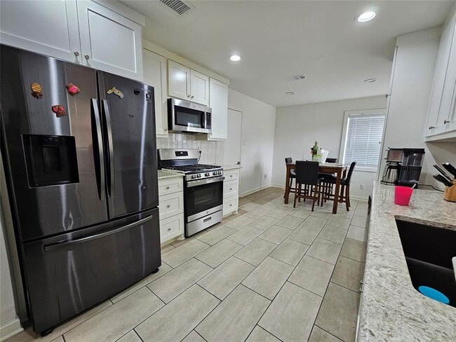 Building Photo - 11330 Carvel Ln