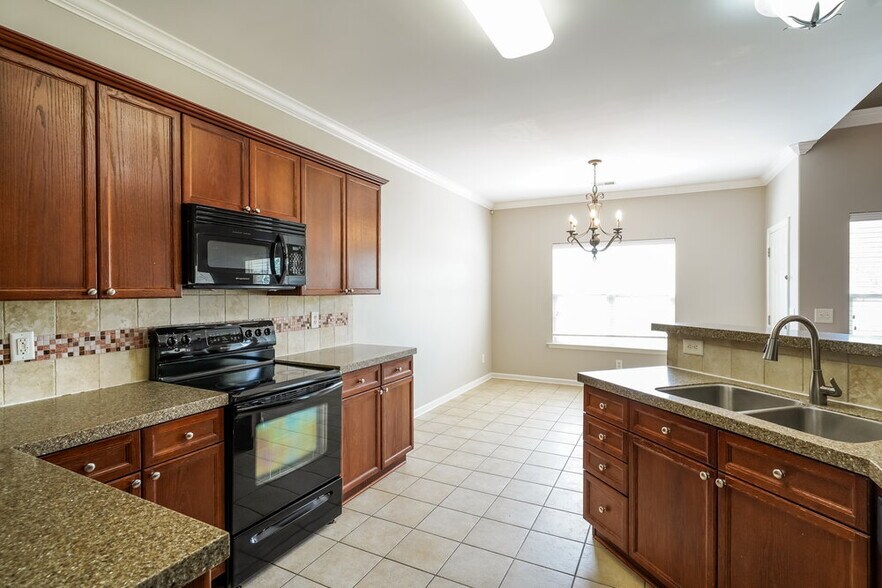 Building Photo - 2124 Gold Valley Dr