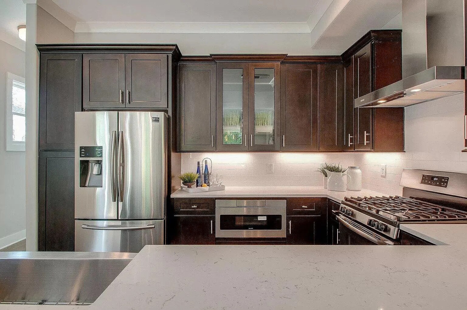 Building Photo - 552 Acklen Park Dr