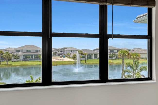 Building Photo - 10033 Heron Flock Dr