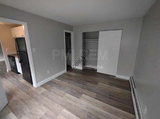 Building Photo - 5405 Sunnyslope Rd