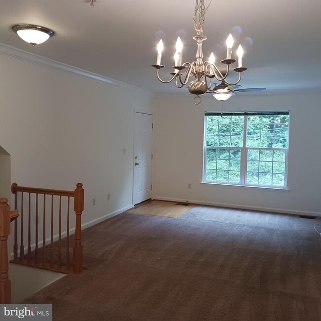 Building Photo - 2125 Hideaway Ct