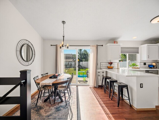 Building Photo - Furnished 3-Bedroom Home in Spokane Valley – Comfortable & Move-In Ready