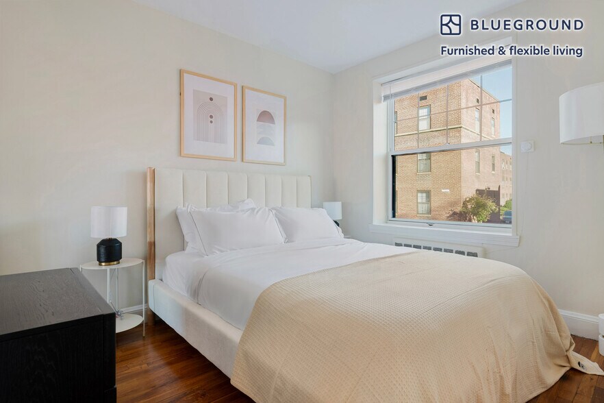 Building Photo - 266 Harvard St