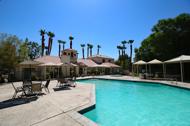 Desert Oasis Apartment Homes - Palm Desert, Ca 