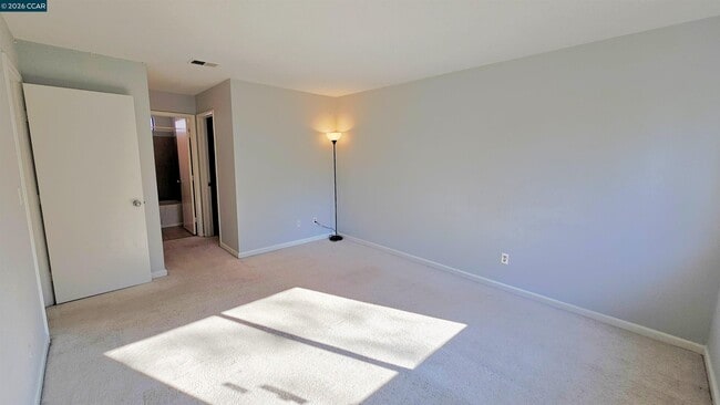 Building Photo - 347 Scottsdale Rd