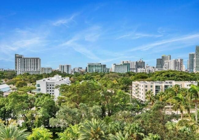 Building Photo - 1643 Brickell Ave