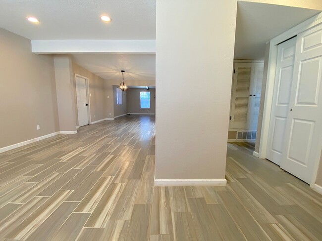 Building Photo - Northeast El Paso 3 bed with Refrig A/C