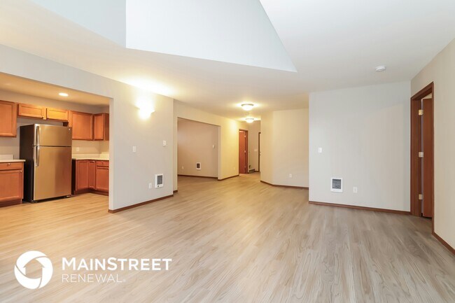 Building Photo - 1424 202nd St Ct E