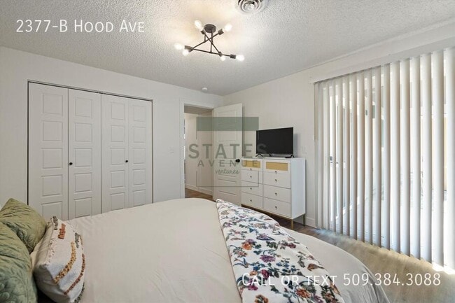 Building Photo - 2377 Hood Ave