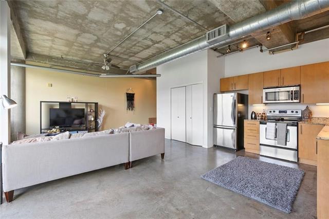 Building Photo - 1001 Belleview St