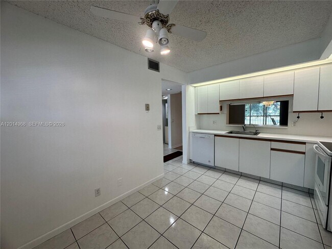 Building Photo - 1151 SW 128th Terrace