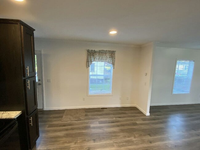 Building Photo - 8854 Breinig Run Cir