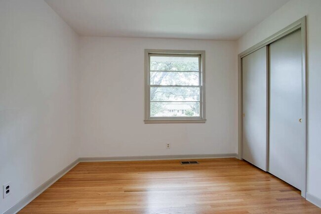 Building Photo - Cute 3BR Ranch in the Heart of Nashville