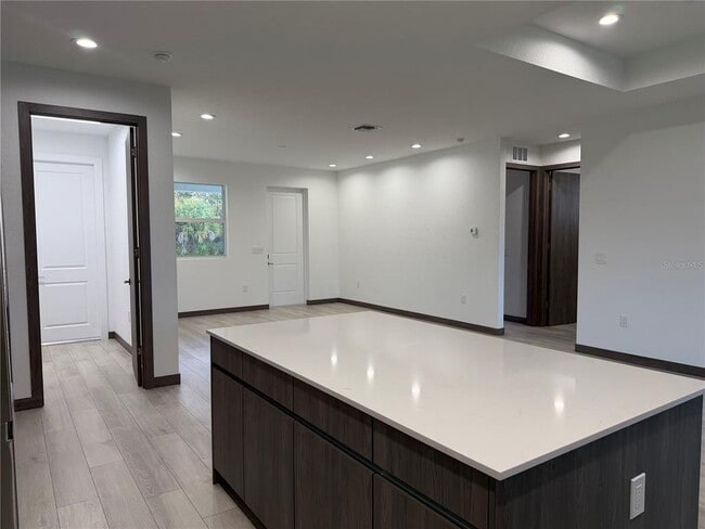 Building Photo - 3050 Wentworth St