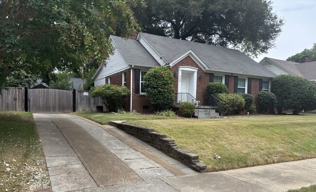 Building Photo - 3520 Philwood Ave