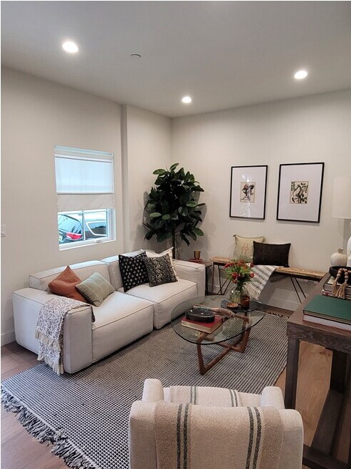 Building Photo - 3649 Cazador St