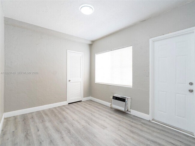 Building Photo - 7635 Dickens Ave