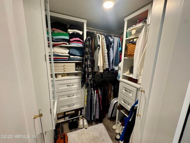 Building Photo - 4358 Timuquana Rd