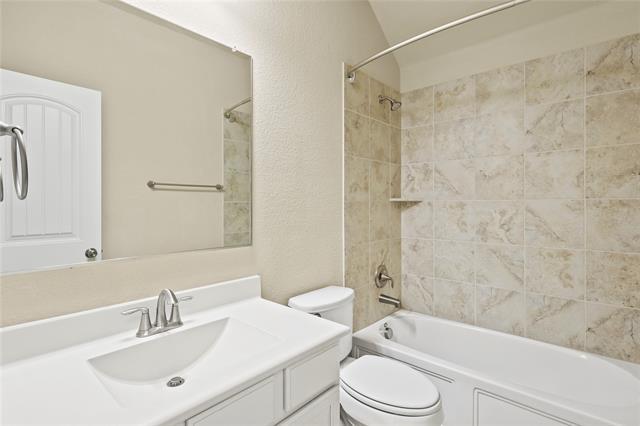 Building Photo - 16617 Stillhouse Hollow Ct