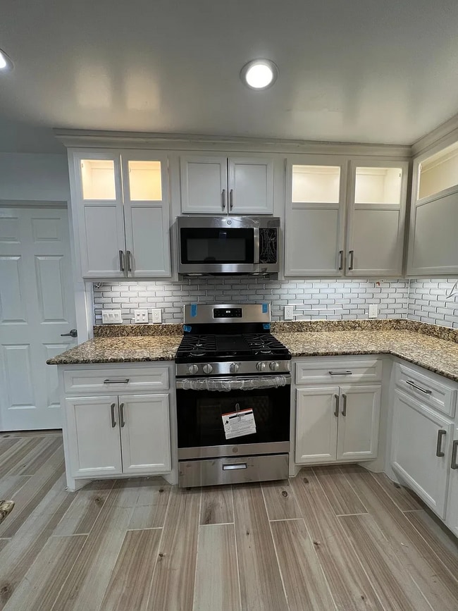 Building Photo - 7214 Corsicana St