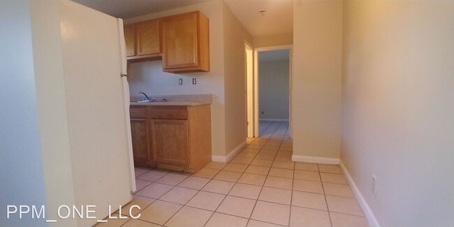 Primary Photo - 1308 Chapel St