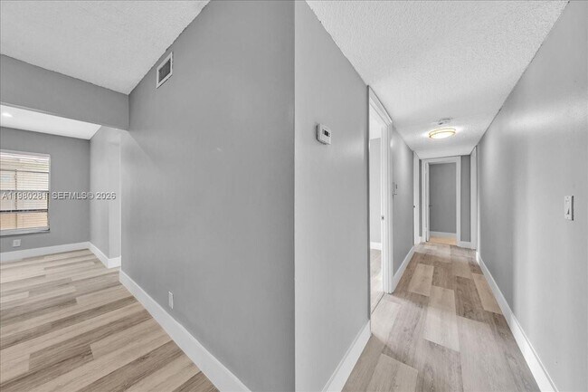 Building Photo - 1500 N Congress Ave