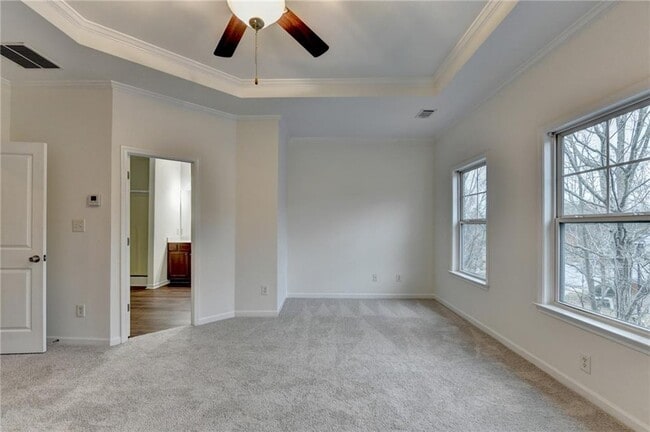 Building Photo - 979 Parkside Wood Ct