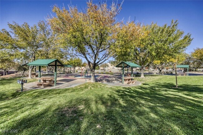 Building Photo - 2572 Land Rush Dr