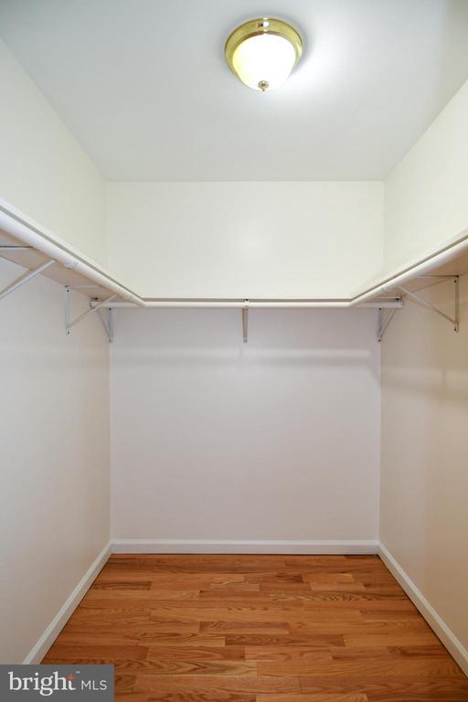 Building Photo - 5207 Newton St