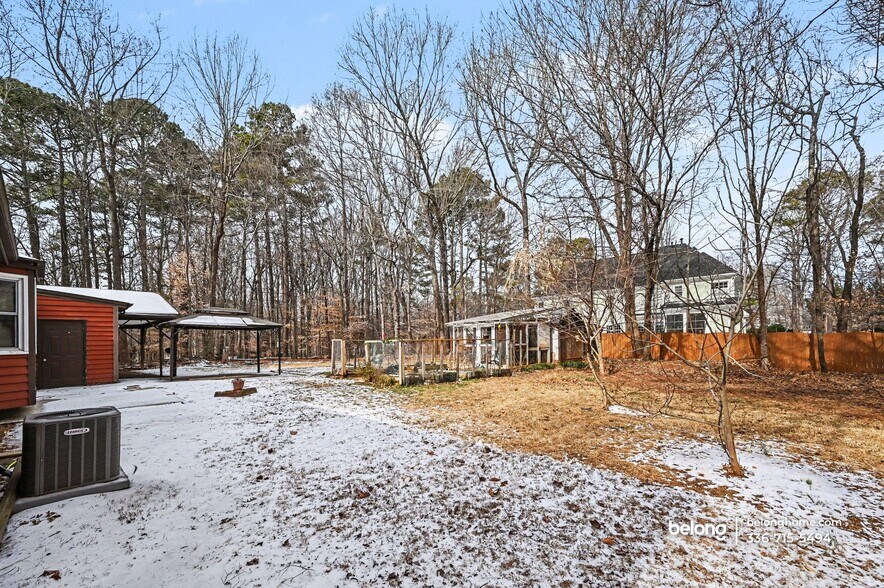 Building Photo - 11209 Crestmont Dr