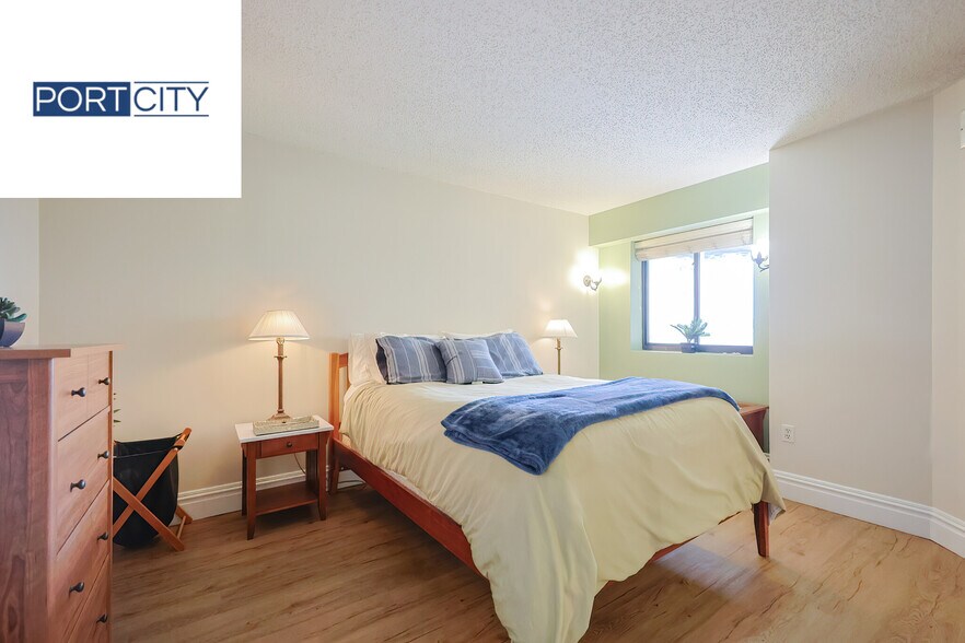 Building Photo - 15 N Beacon St