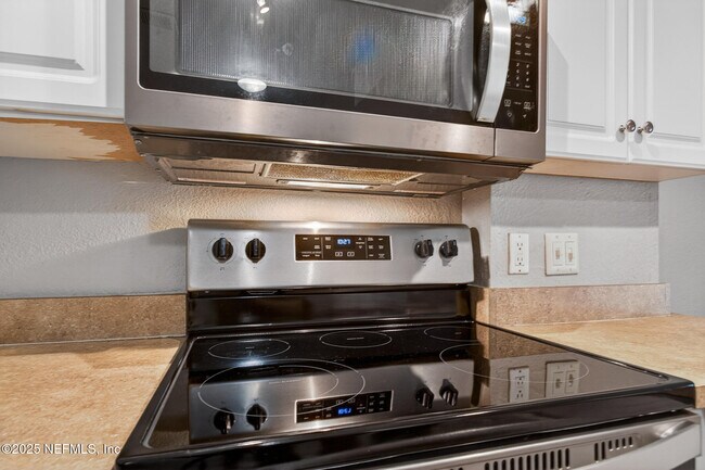 Building Photo - 100 Fairway Park Blvd