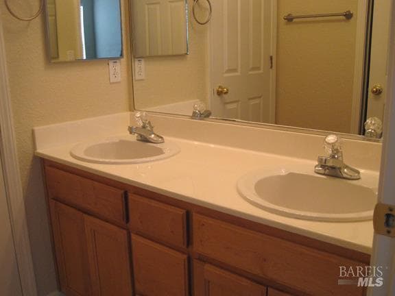 Building Photo - 111 Chimney Rock Ct