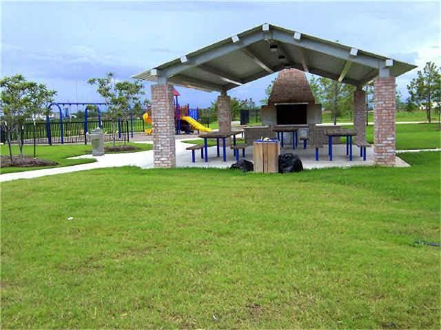 Building Photo - 1909 Roaring Springs Dr